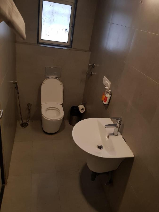 Hotel Unicontinental Мумбаї Екстер'єр фото