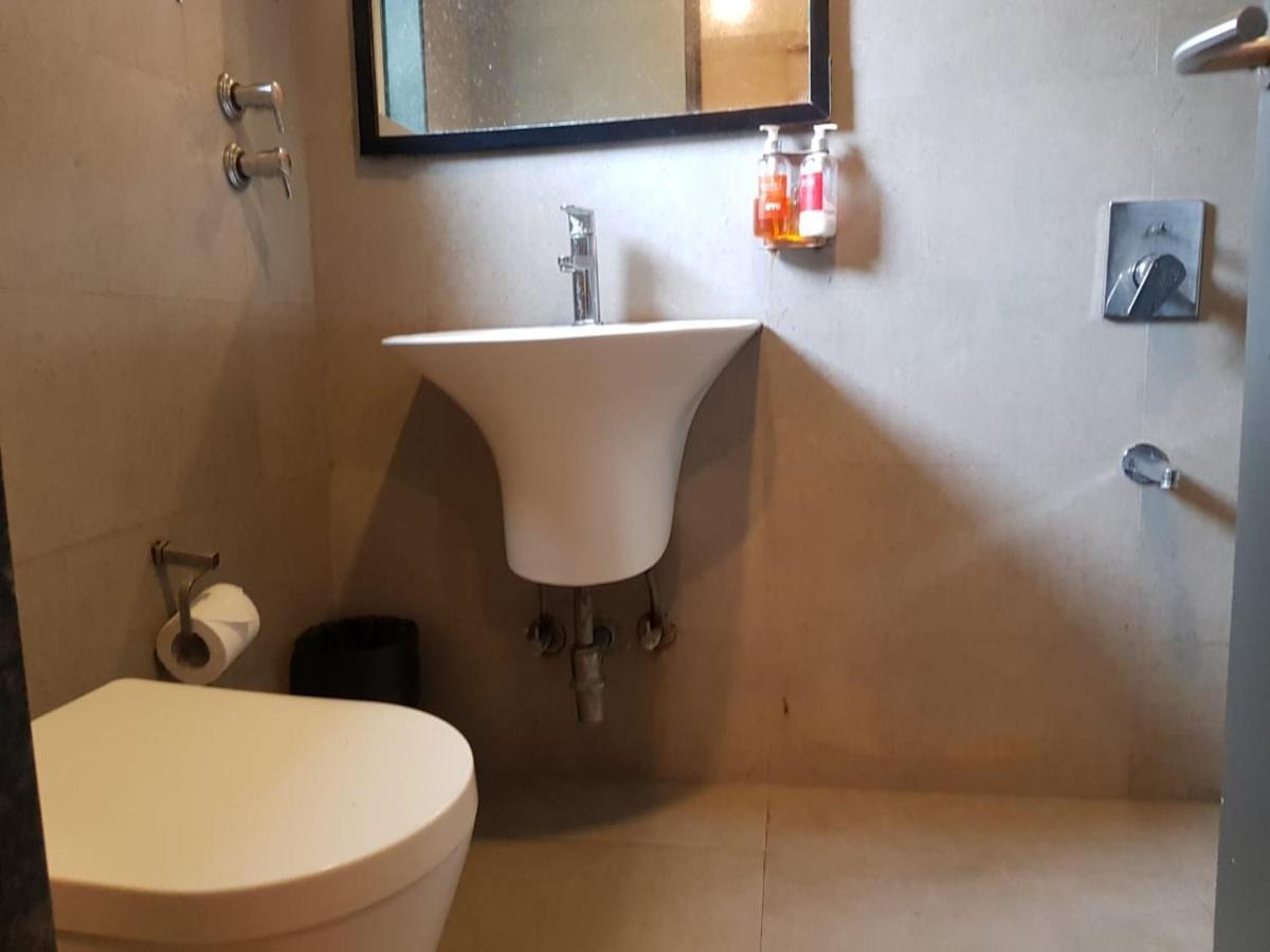 Hotel Unicontinental Мумбаї Екстер'єр фото